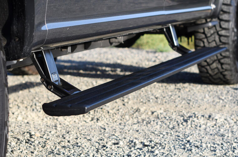 AMP Research 14-18 Chevy Silverado 1500 Extended Cab/Double Cab PowerStep Smart Series